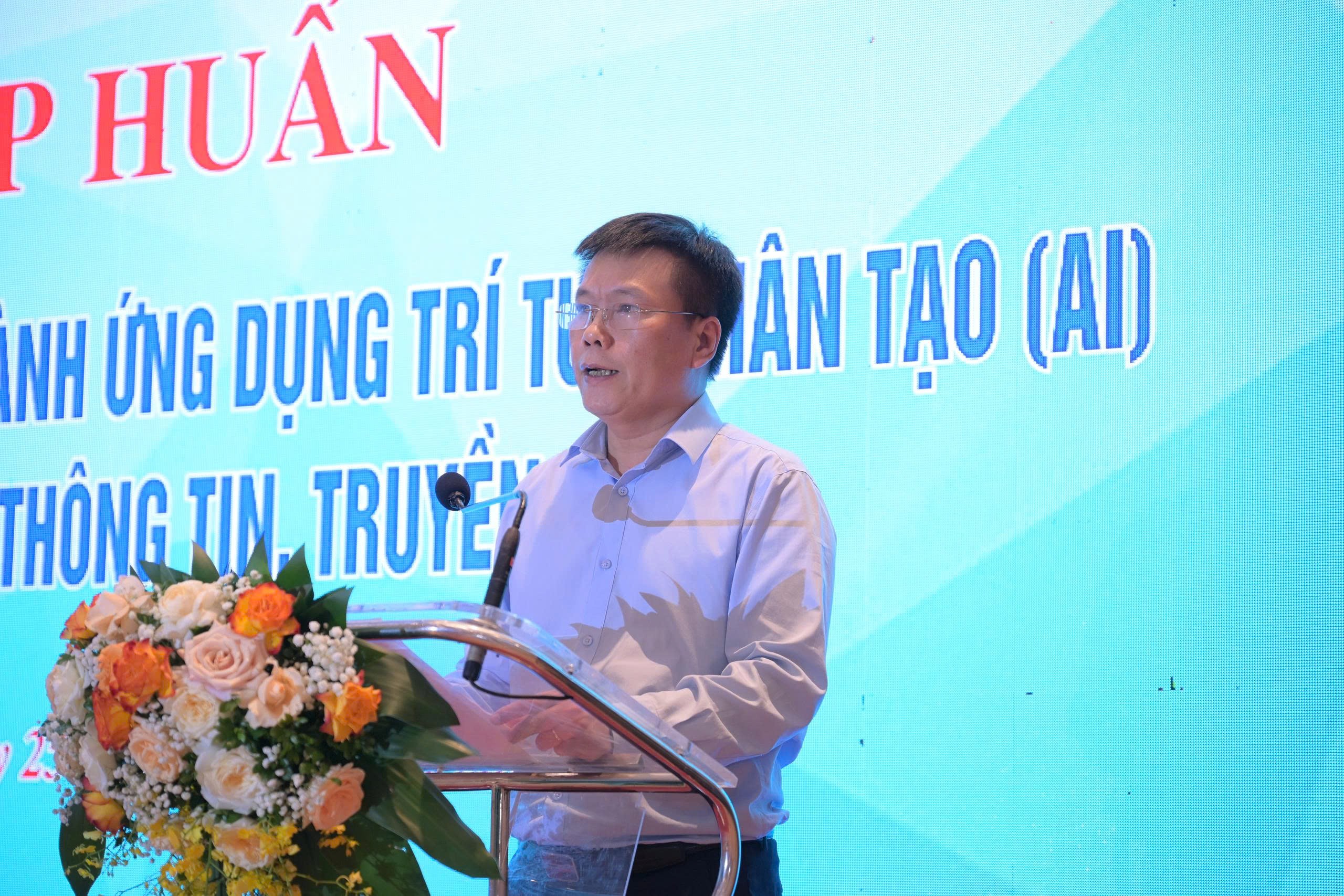 1-ong-quang-1787651898.jpg