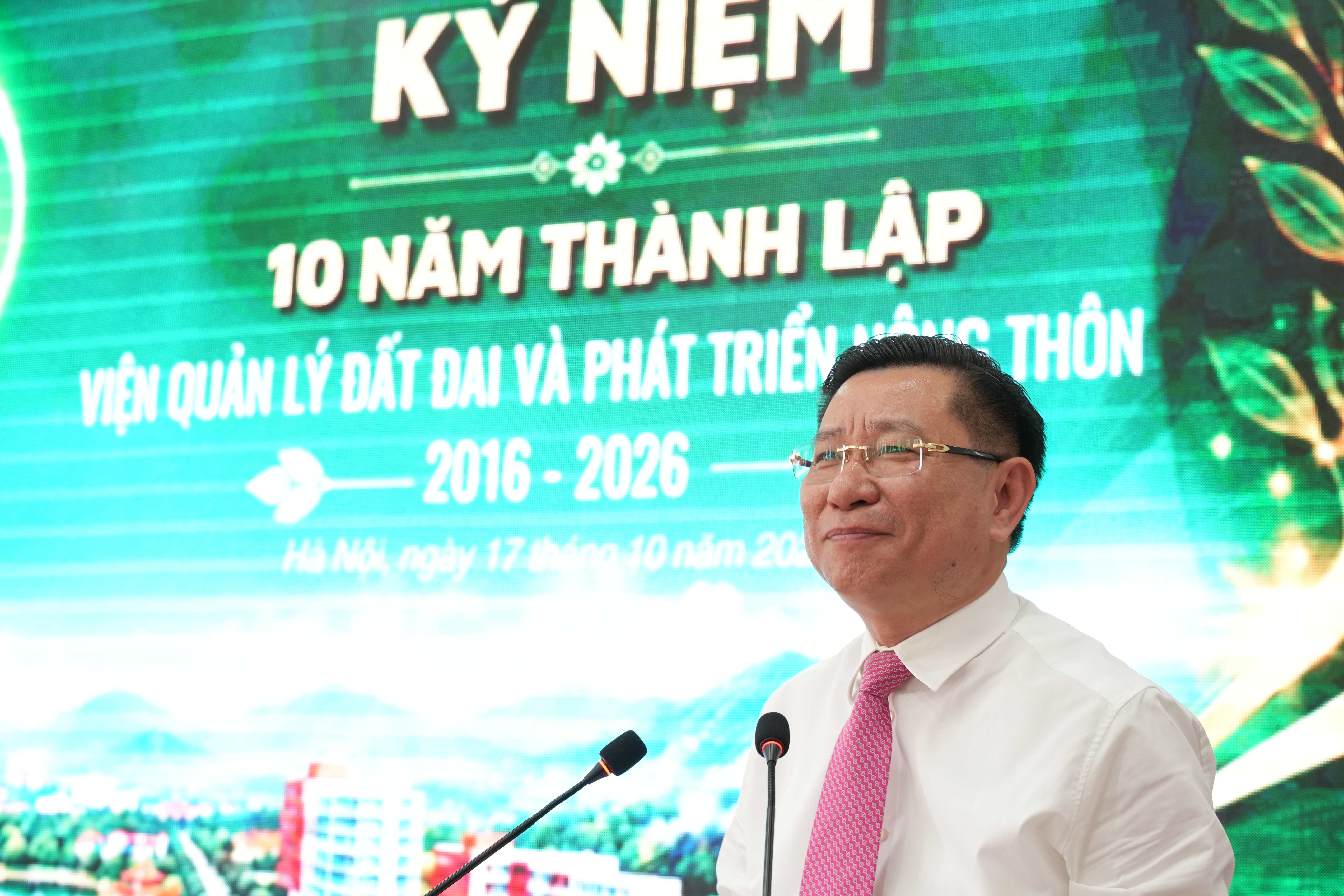 hieu-truong-1-can-mat-imageforge-1792209879.jpg