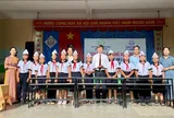 Công ty Thanh Tùng 2: Tài trợ 30 bộ bàn ghế học sinh bằng nhựa tái chế cho Trường Tiểu học Số 1 Hướng Hiệp, tỉnh Quảng Trị